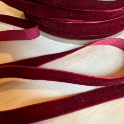Velvet ribbon - cherry red