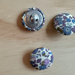 Fabric button Liberty Betsy...