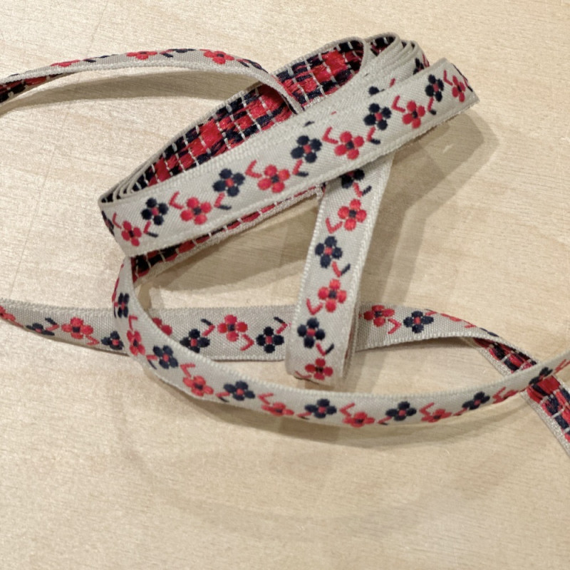 Embroidered webbing 1,2 cm...