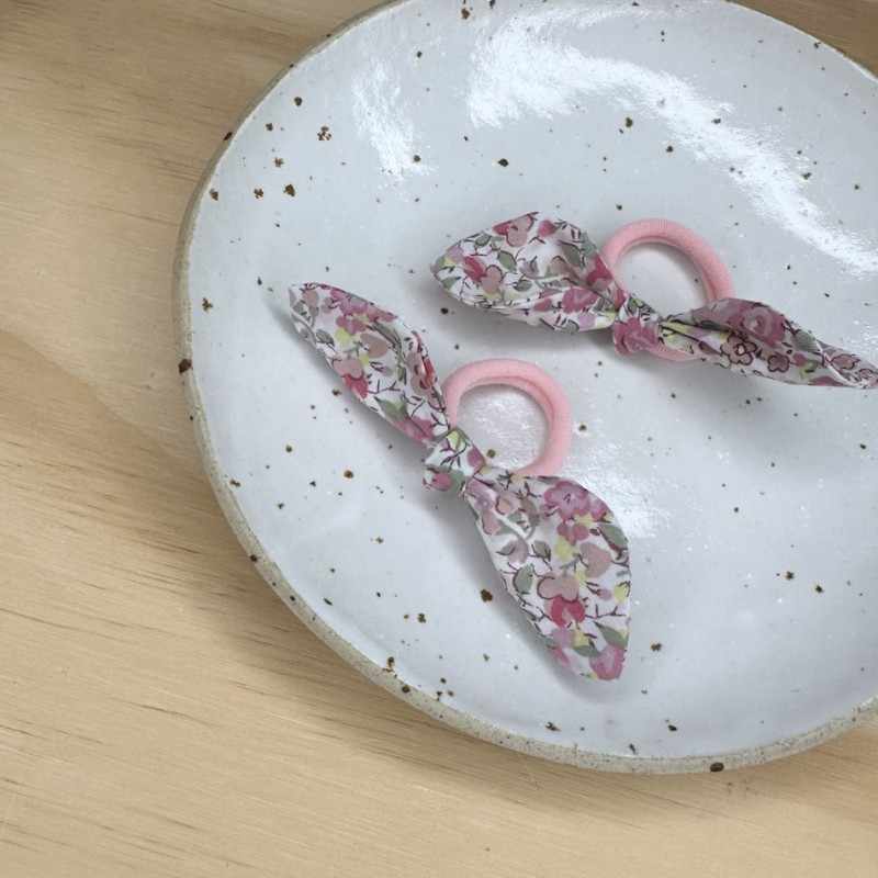 2 p. hair "bow" with...