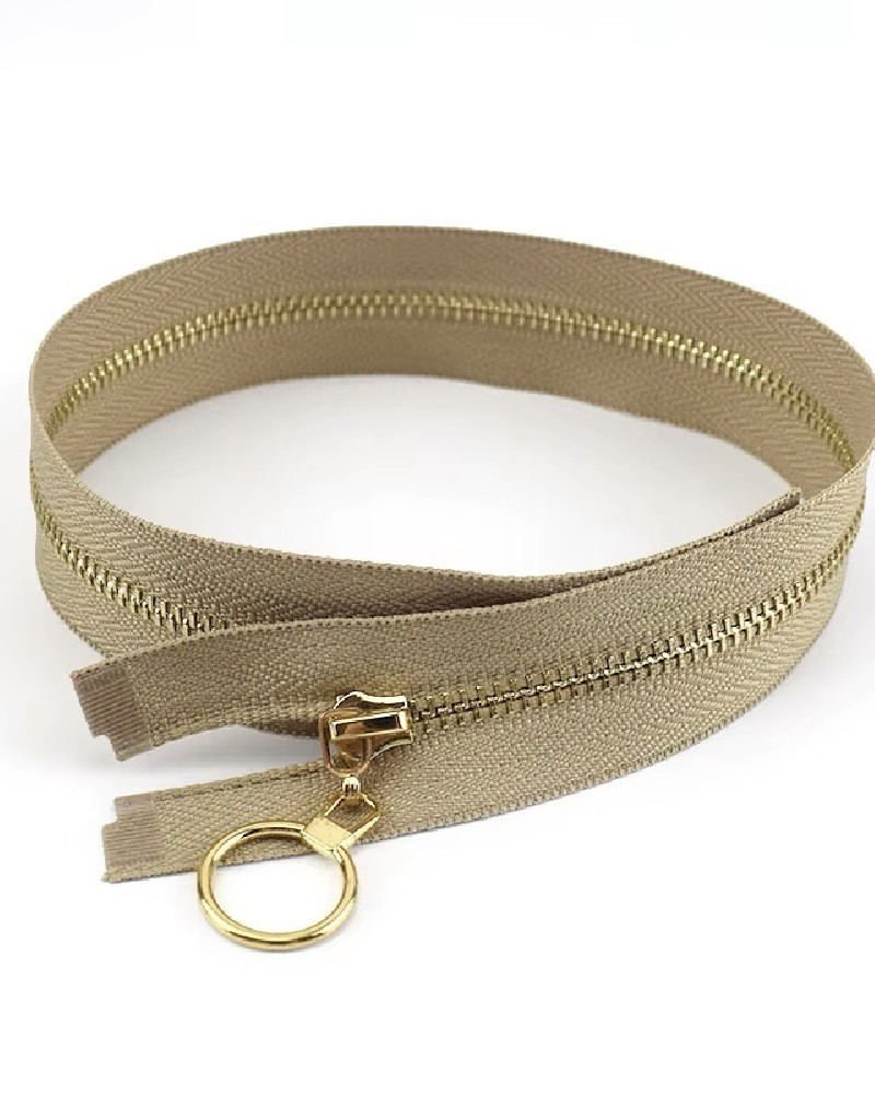 Zipper with "gold"...