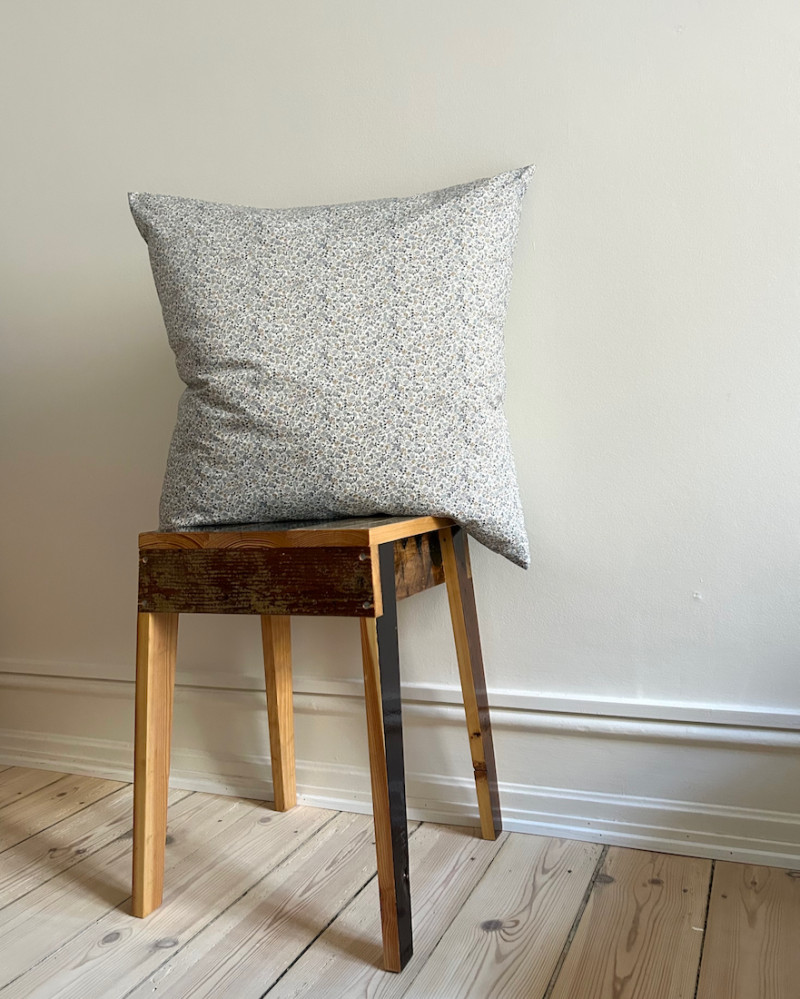 Pillow 50 x 50 cm, choose...