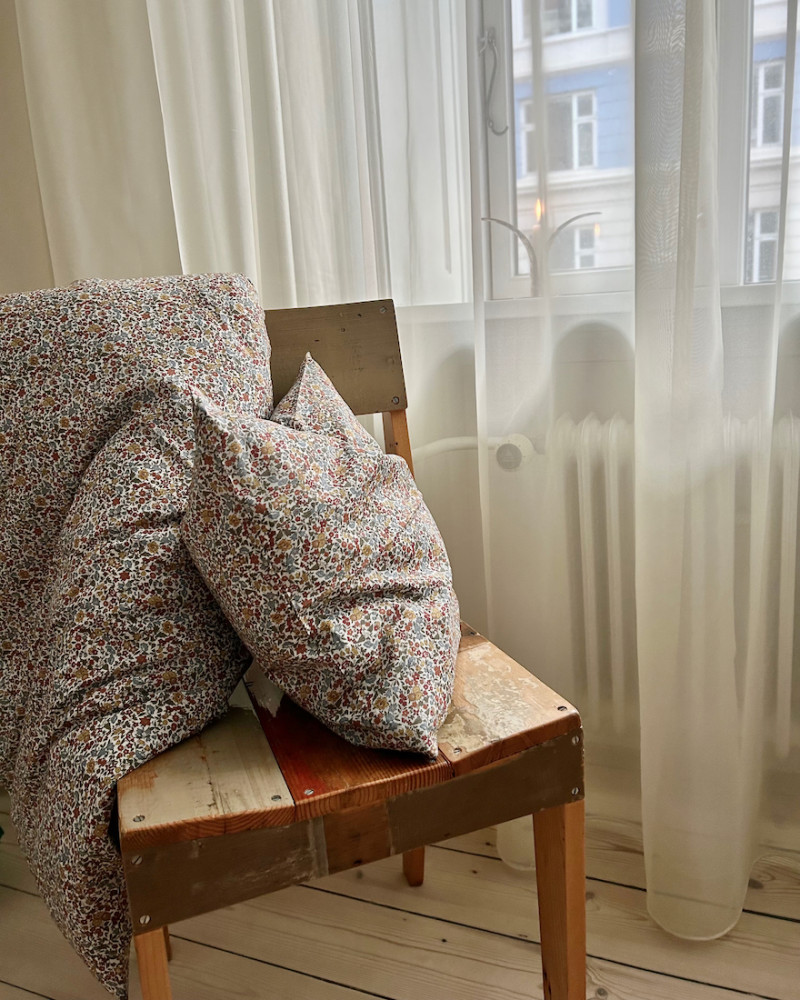 Juniorsengetøj i Liberty...