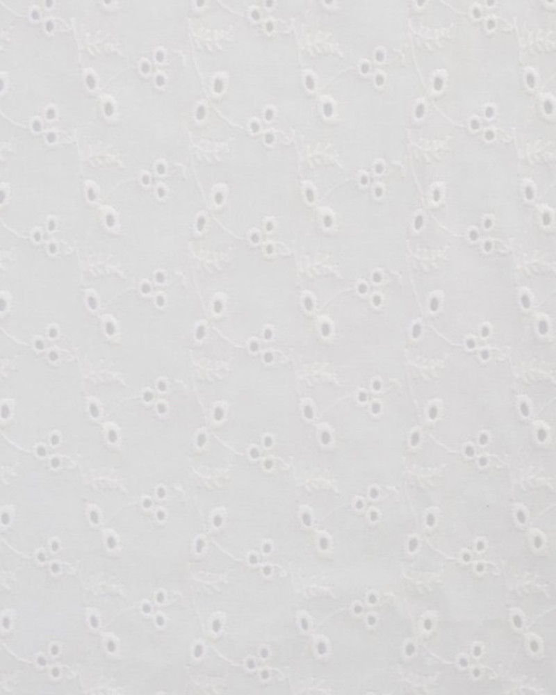 Broderie Anglaise broderet...