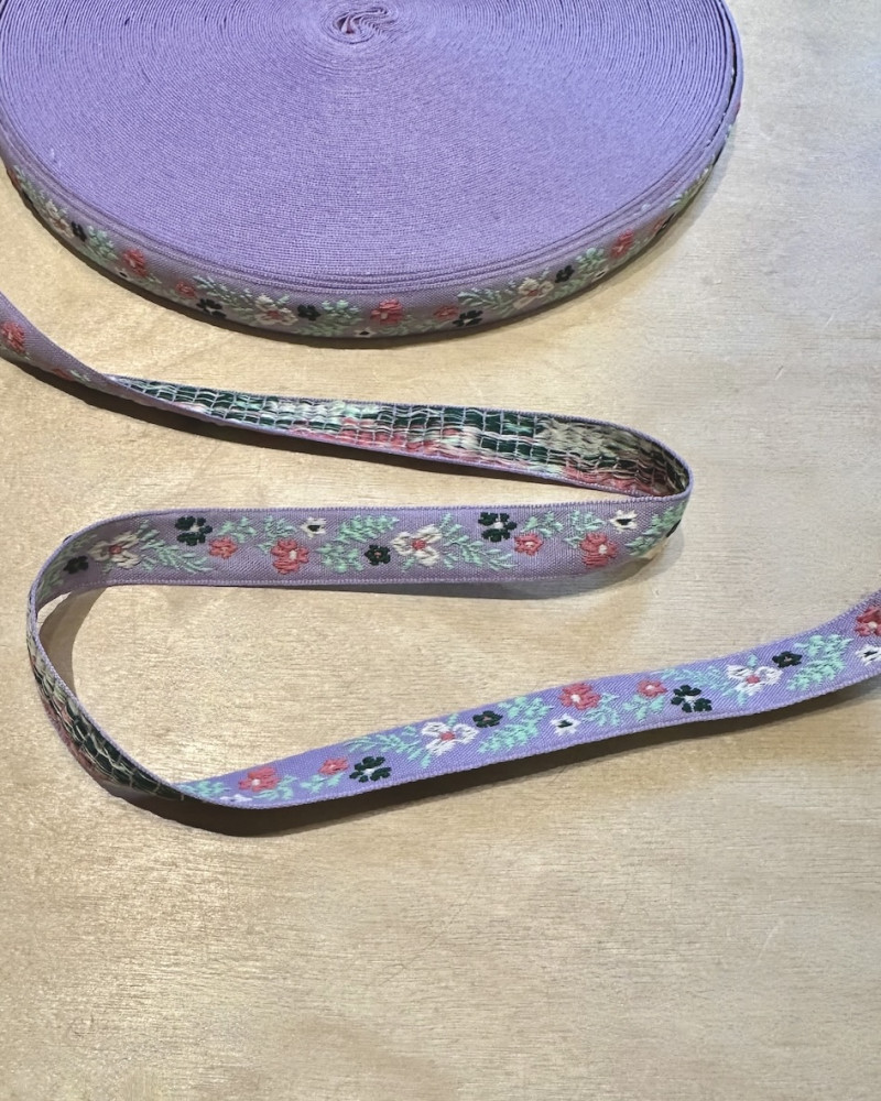 Embroidered webbing  2 cm...