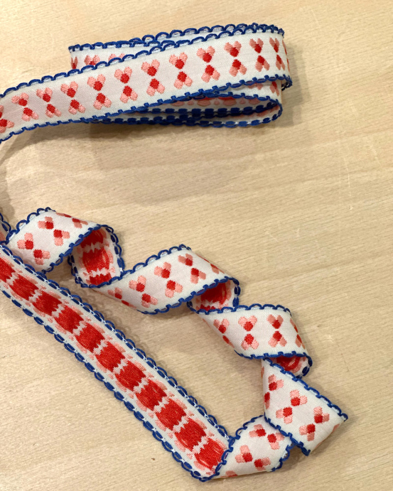 Embroidered webbing  2 cm -...