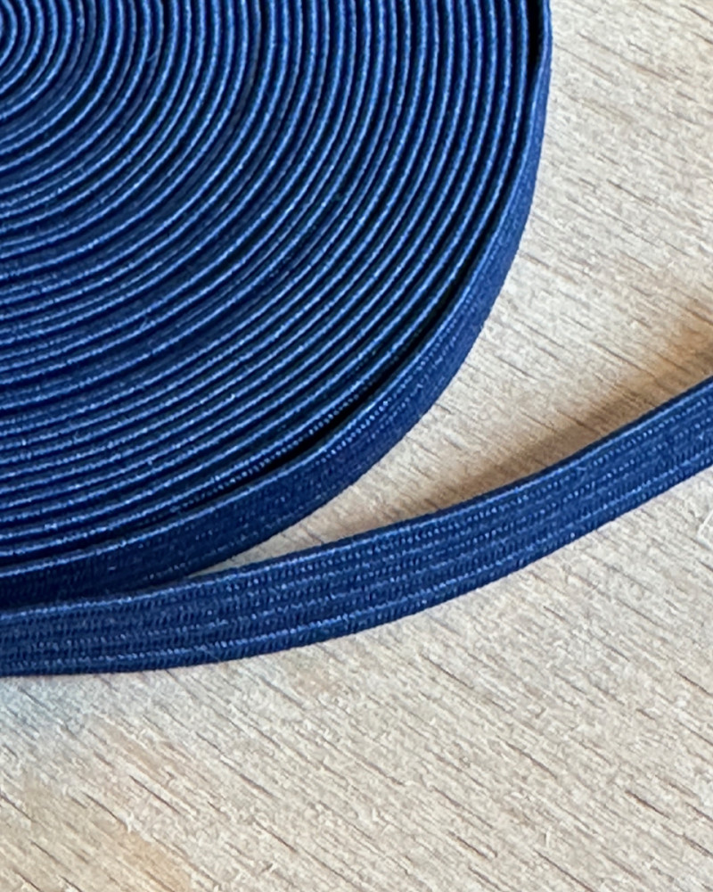 Farvet elastik 7 mm - navy blå