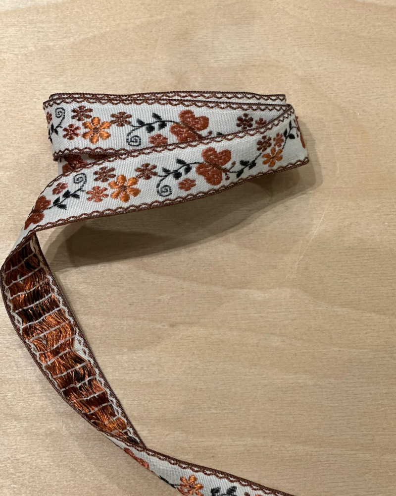 Embroidered webbing  2 cm -...