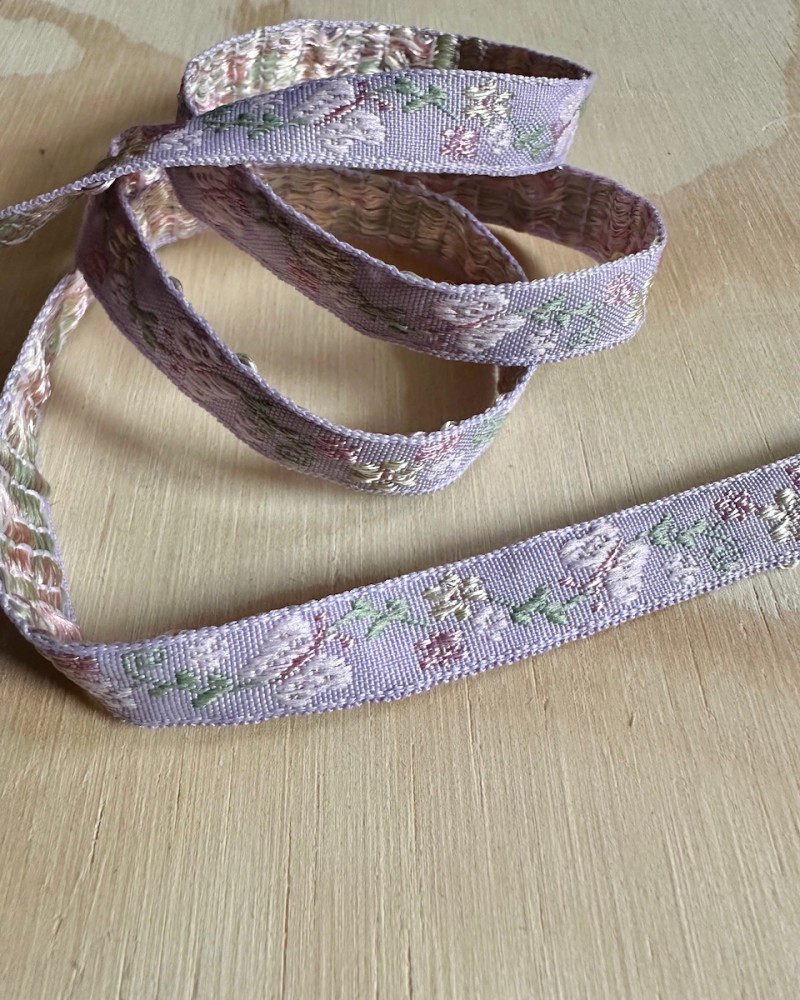 Broderet bånd 1 cm - violet...