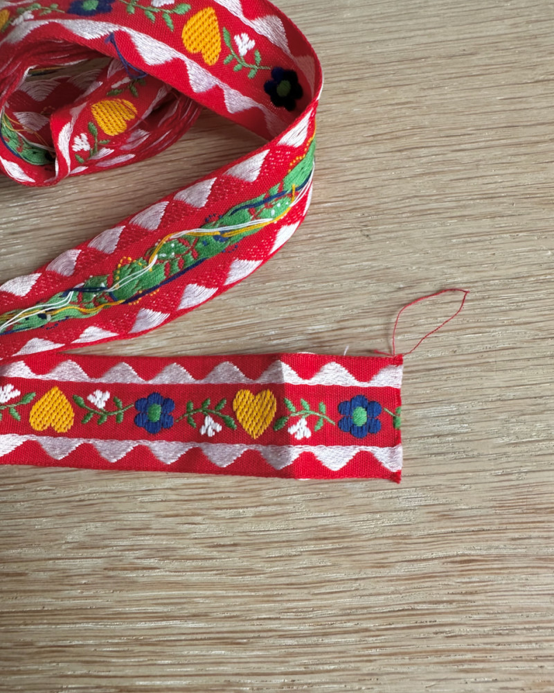 Embroidered webbing cotton...