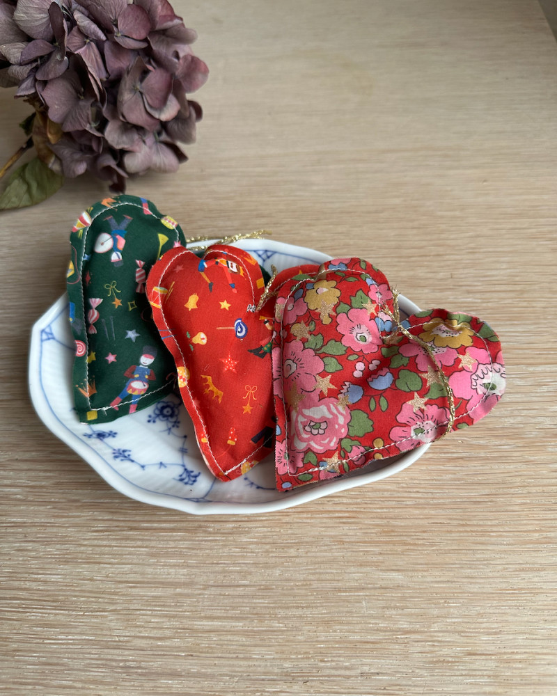 3 Christmas heart...