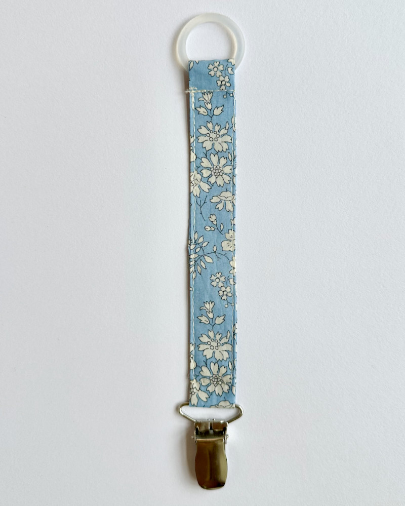 Suttesnor med ring i...