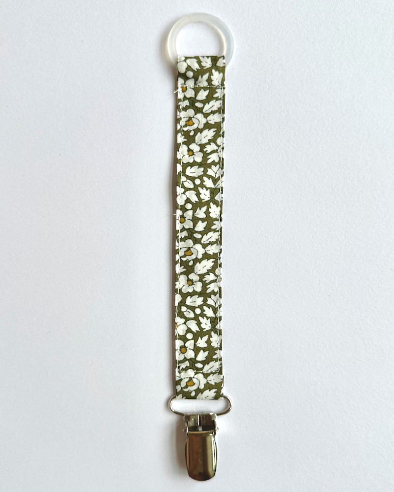 Suttesnor med ring i...