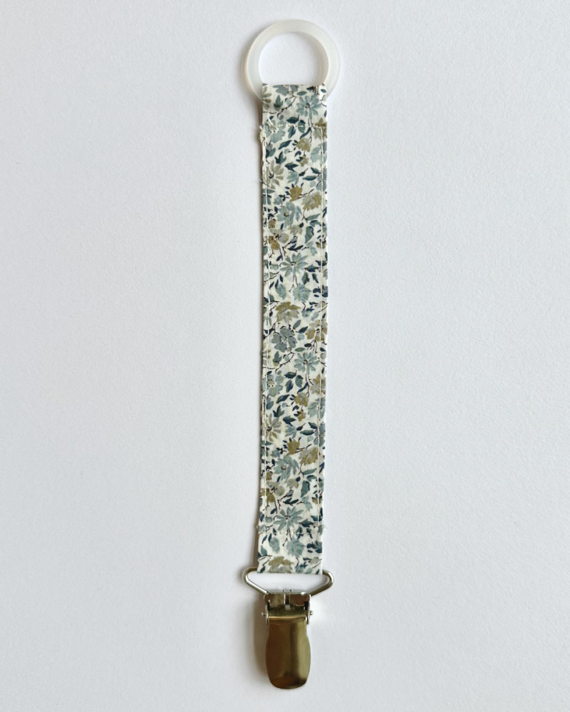 Suttesnor med ring i...