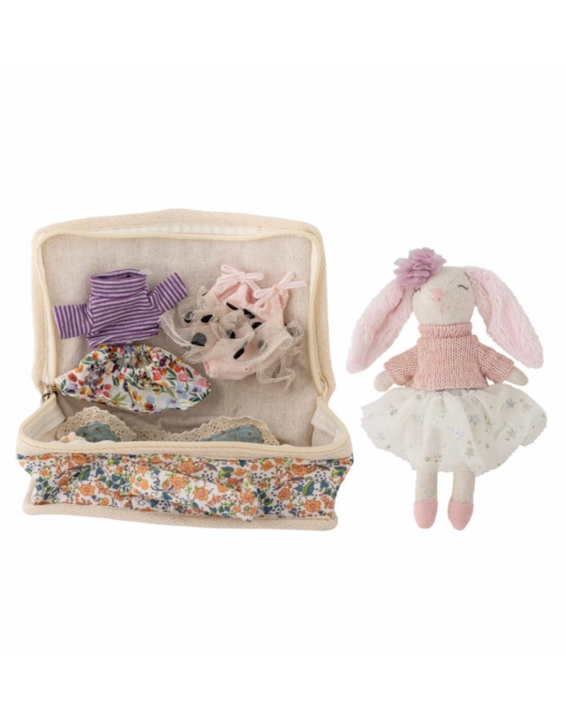 Dukken Milly med egen...