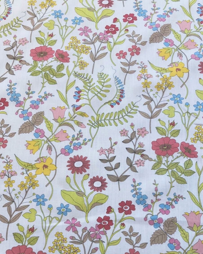 114 x 136 cm Lola...