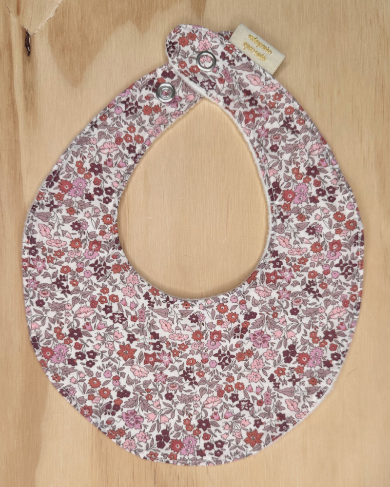 Bib made with Liberty - Ava...