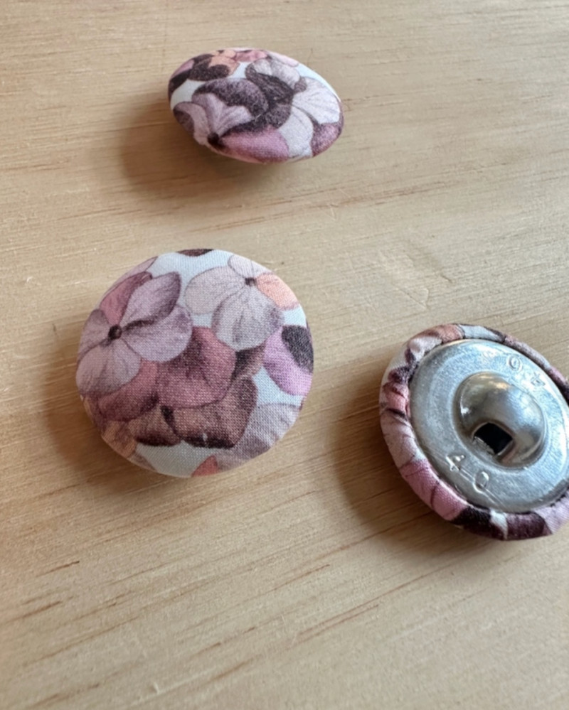 Fabric button Liberty...