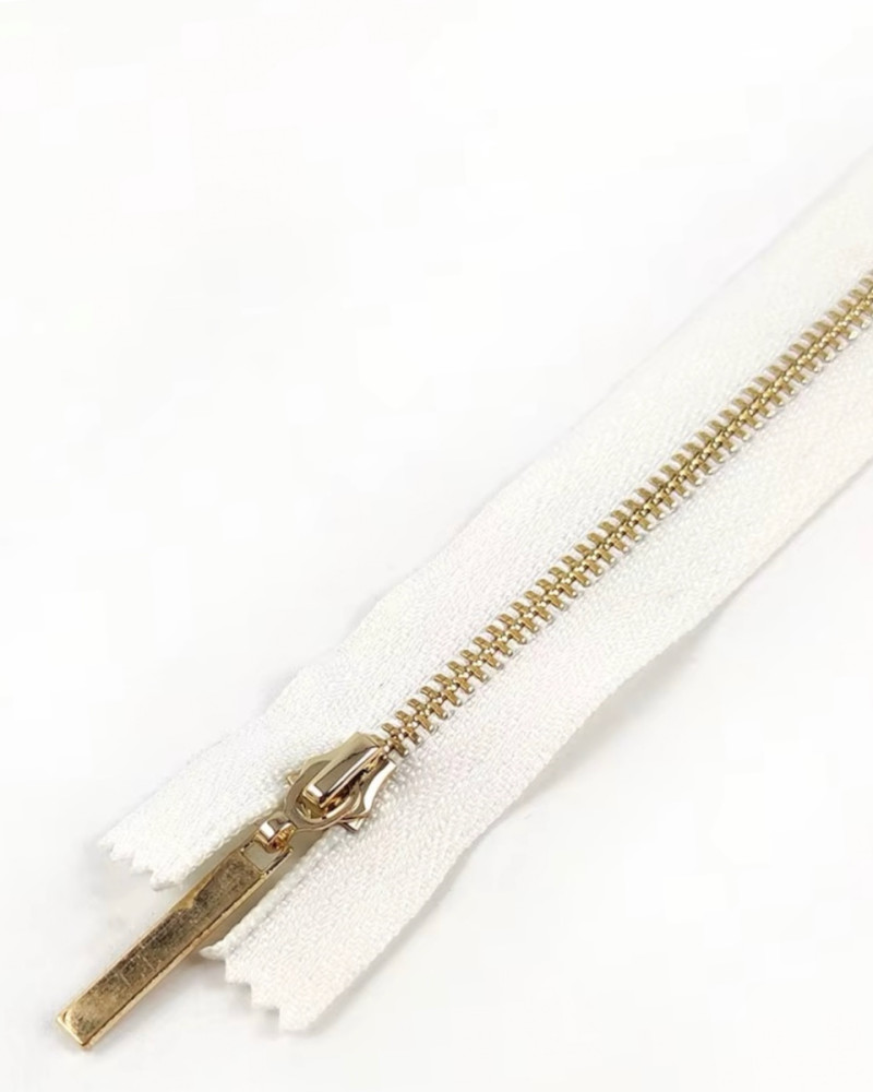 copy of Zipper with "gold"...