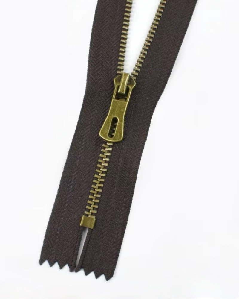 Zipper "antique" closed-end...