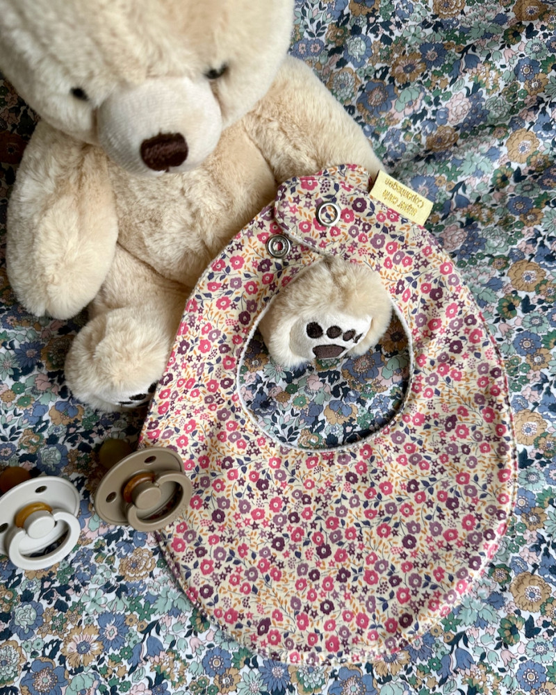 Bib made with Liberty -...