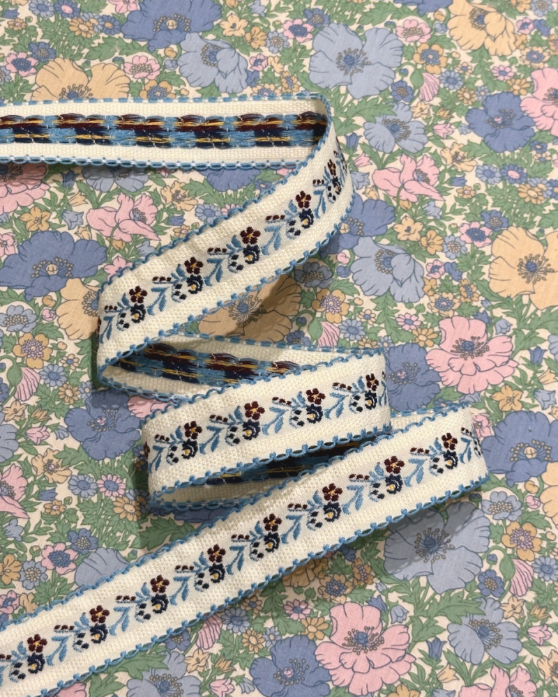 Embroidered webbing 2,5 cm...