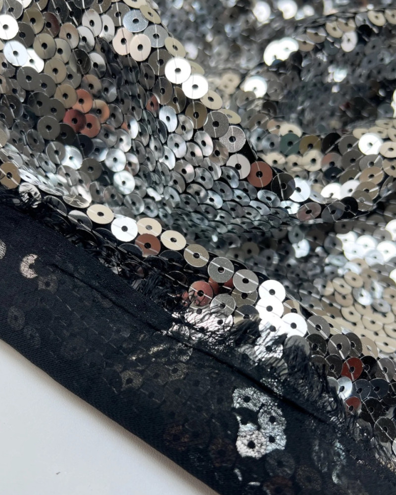 Deadstock woven fabric with...