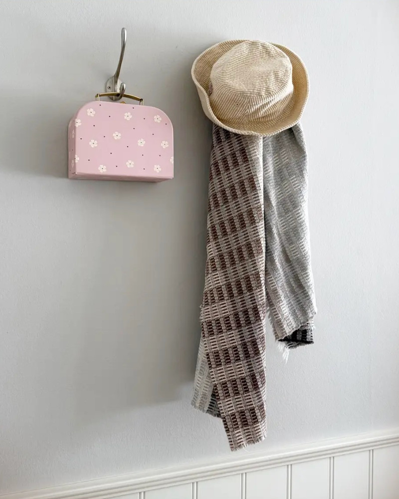 Small cardboard suitcase -...