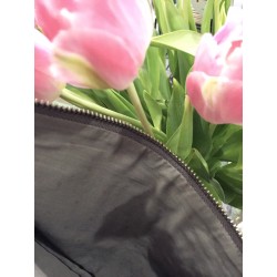 Stor læderpung til puslesager eller toilettaske